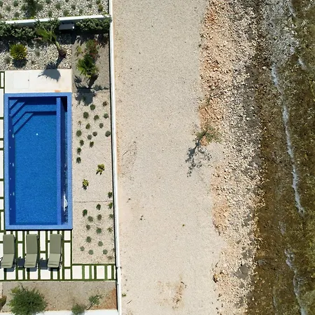Adria Seafront C Private Pool Pet Friendly * Zaton (Zadar)
