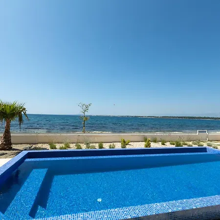 Adria - Pet-friendly Seafront C With Private Pool Villa Zaton (Zadar)