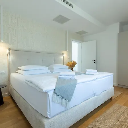 Adria Seafront C Private Pool Pet Friendly Villa *