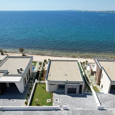 Adria - Pet-friendly Seafront C With Private Pool Zaton (Zadar)