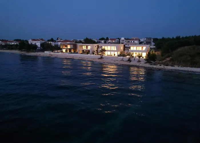 Adria - Pet-friendly Seafront C With Private Pool Villa Zaton (Zadar)