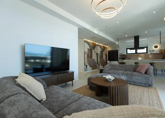 Adria - Pet-friendly Seafront C With Private Pool * Zaton (Zadar)