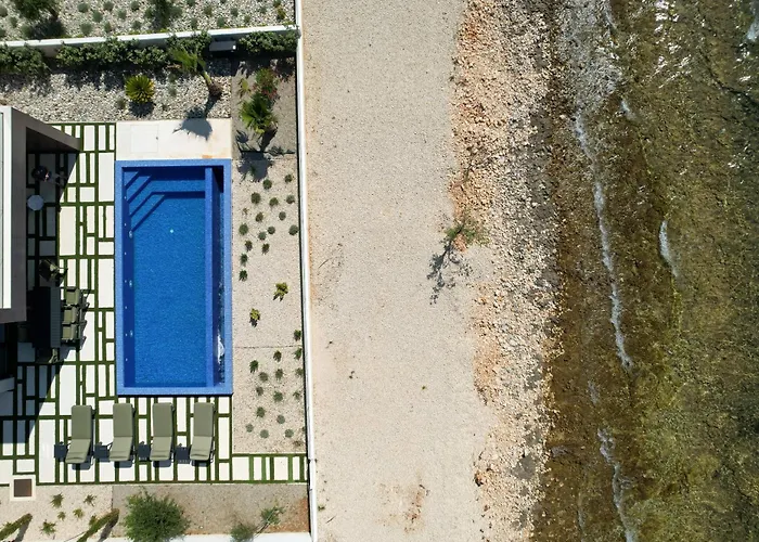 Adria Seafront C Private Pool Pet Friendly * Zaton (Zadar)