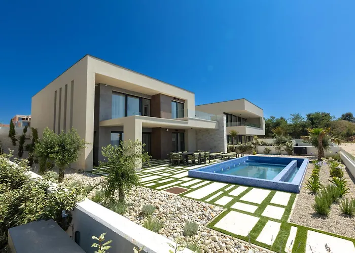 Adria - Pet-friendly Seafront C With Private Pool Zaton (Zadar)