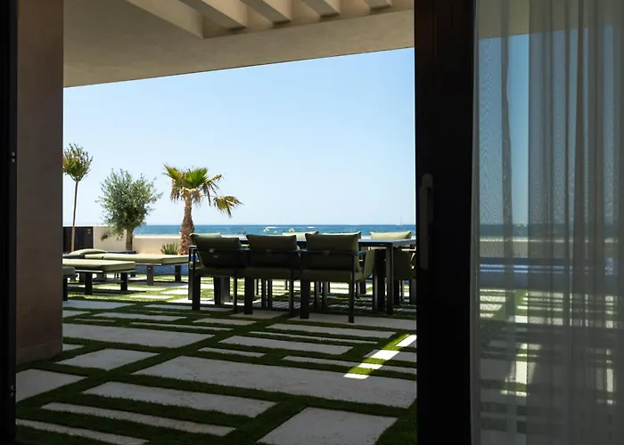 Adria - Pet-friendly Seafront C With Private Pool *