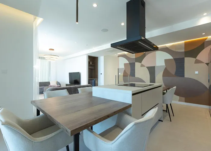 Adria - Pet-friendly Seafront C With Private Pool Villa *