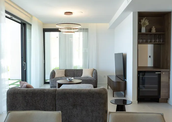Adria Seafront C Private Pool Pet Friendly *