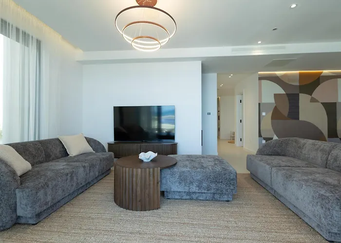 Adria Seafront C Private Pool Pet Friendly