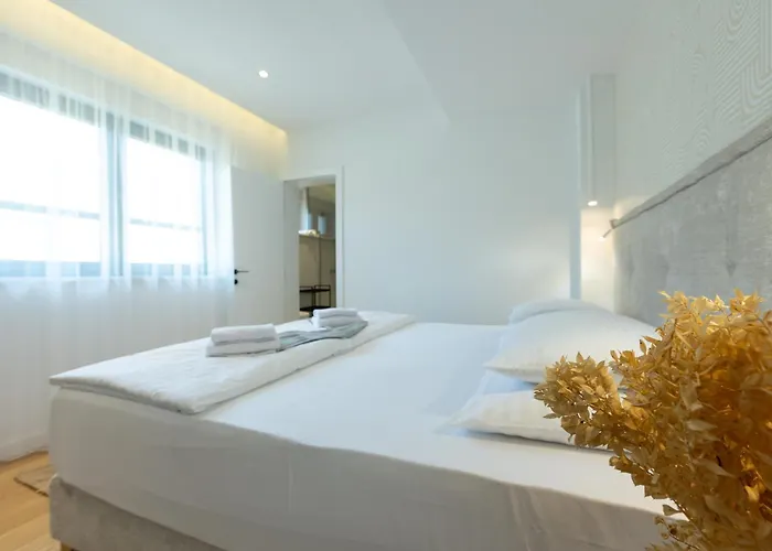 Villa Adria Seafront C Private Pool Pet Friendly *