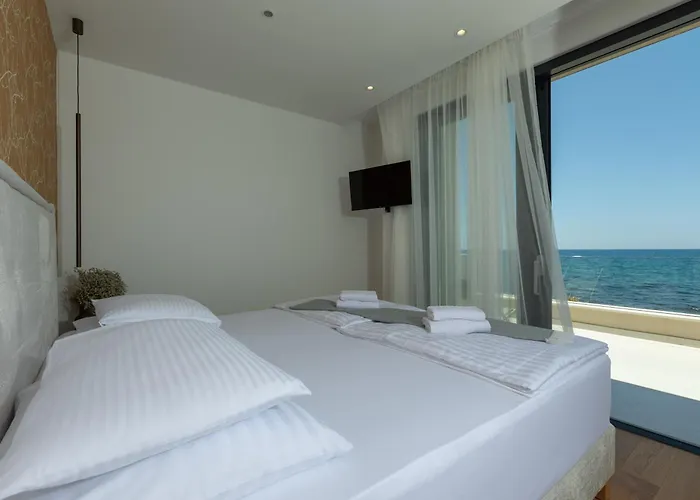 Villa Adria Seafront C Private Pool Pet Friendly