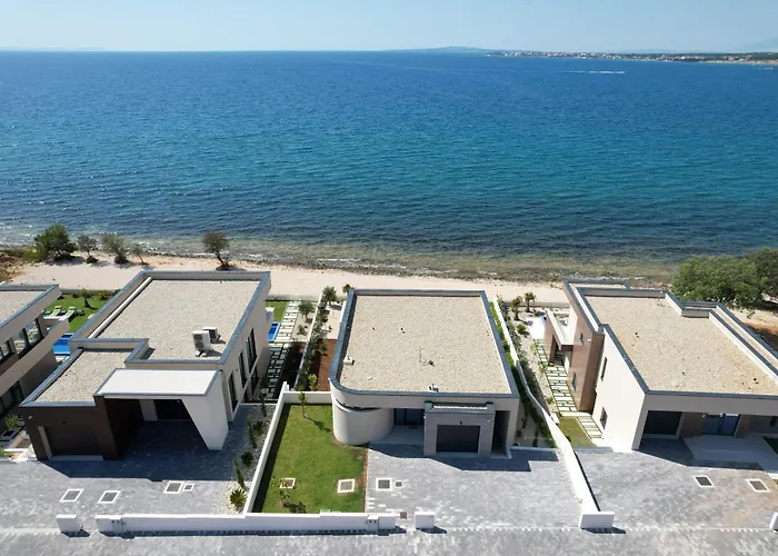 Adria - Pet-friendly Seafront C With Private Pool Zaton (Zadar)