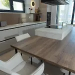 Adria Seafront C Private Pool Pet Friendly ヴィラ *